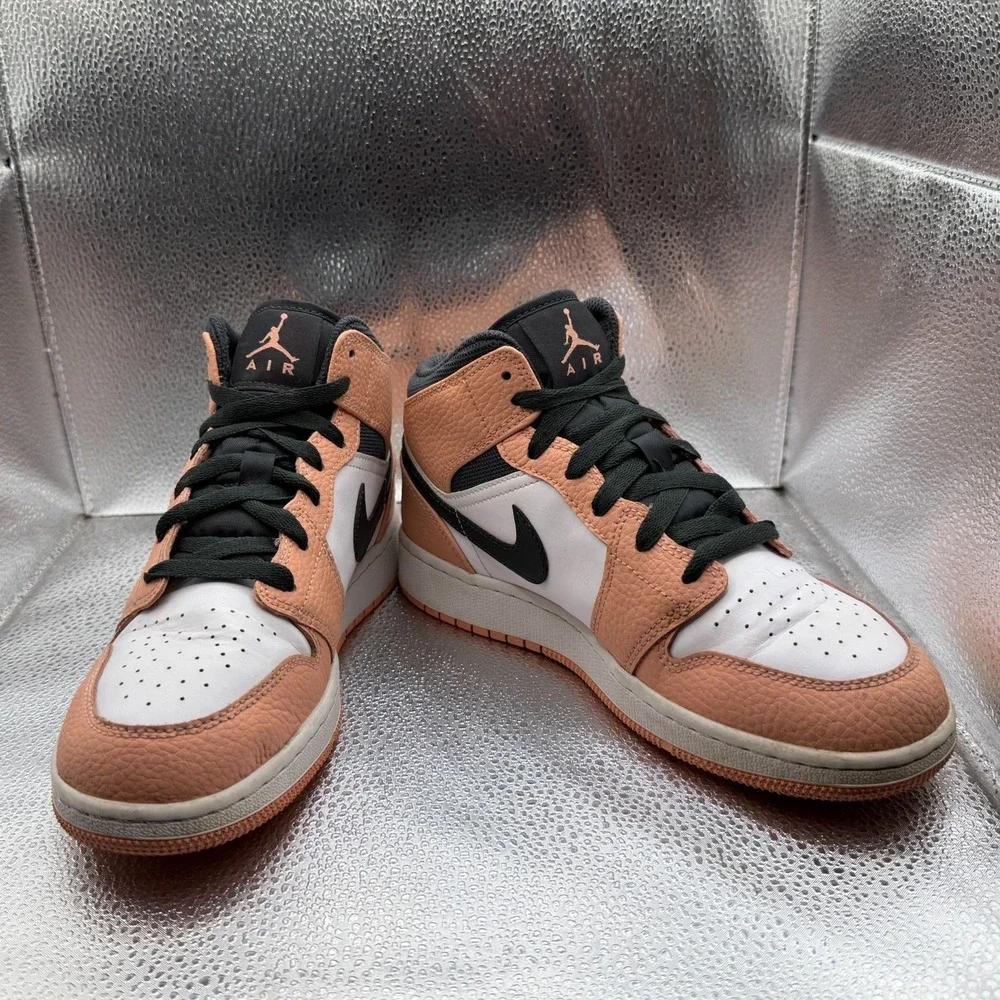 Size 6Y Nike Air Jordan Retro 1 Mid Pink Quartz Kids Lace-Up Sneakers 555112-603